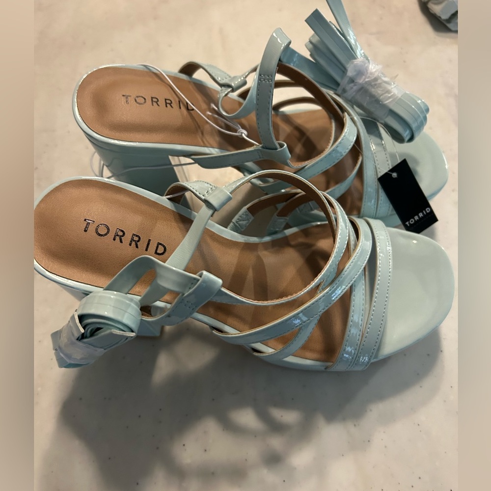 NWT Torrid strapped Laced up Platform Heeled Sandals Size 8 - Picture 8 of 8